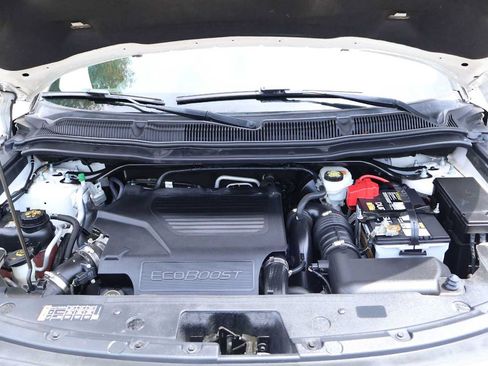 Used 2019 Ford Explorer Platinum AWD/4WD image 9
