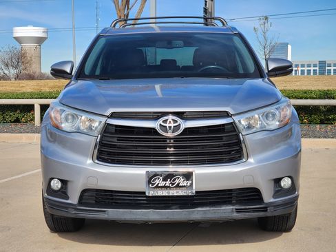 Used 2016 Toyota Highlander XLE image 8