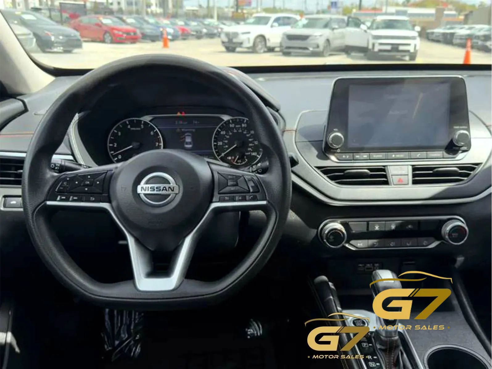 Used 2019 Nissan Altima 2.5 SR FWD image 11