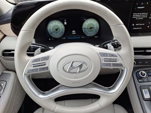 Used 2024 Hyundai Palisade Limited image 21