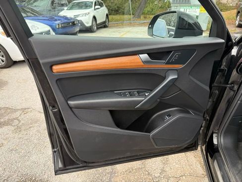 Used 2021 Audi Q5 2.0T Premium image 13