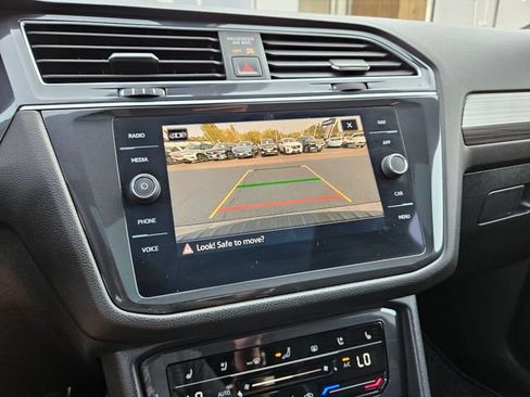 Used 2023 Volkswagen Tiguan SEL R-Line AWD/4WD image 29