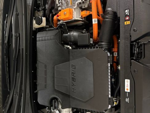 Certified 2023 Hyundai Elantra Limited image 18