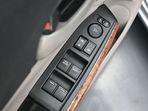 Used 2012 Honda Accord EX-L image 31