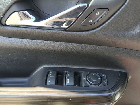 Used 2023 GMC Acadia SLT image 14