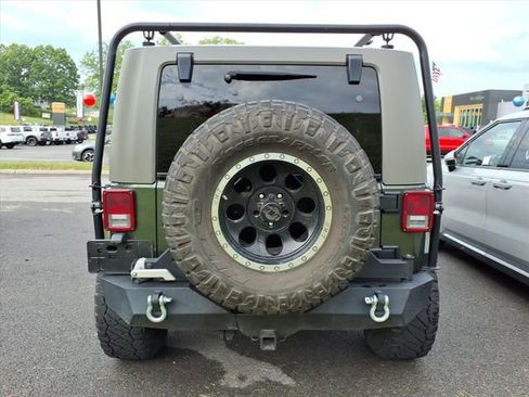 Used 2008 Jeep Wrangler Unlimited Sahara AWD/4WD image 6