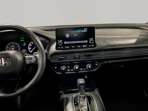Used 2024 Honda HR-V Sport image 9