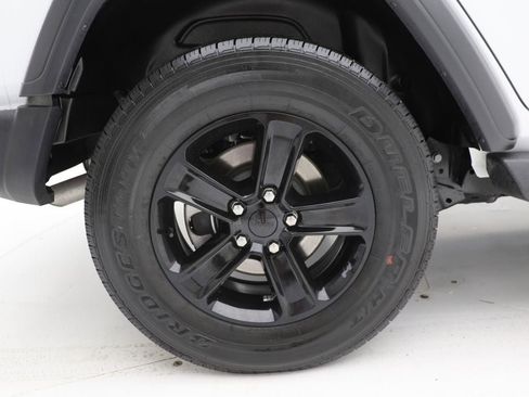 Used 2023 Jeep Wrangler Unlimited Sport AWD/4WD image 9