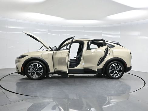 Used 2025 Ford Mustang Mach-E Select image 44