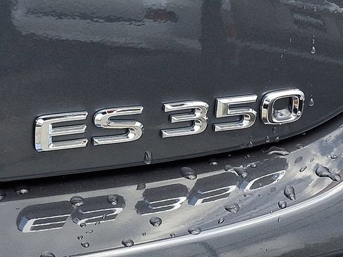 Used 2025 Lexus ES 350 w/ Premium Package FWD image 30