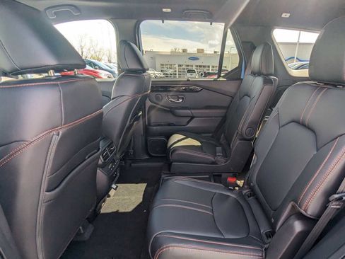 New 2025 Honda Pilot TrailSport image 18