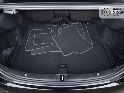 Used 2021 Mercedes-Benz C 300 Sedan image 12