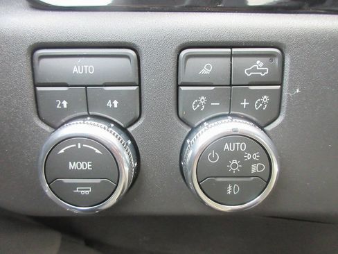 New 2026 GMC Sierra 1500 SLT w/ SLT Convenience Package AWD/4WD image 19