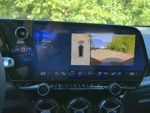 New 2026 Chevrolet Blazer EV RS image 22