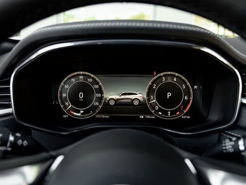 New 2026 Jaguar F-PACE R-Dynamic S image 17