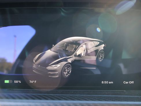 Used 2023 Tesla Model S Plaid image 50