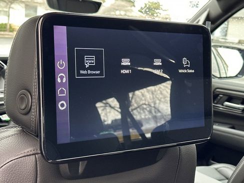 New 2026 GMC Yukon XL Denali w/ Denali Reserve Package image 13