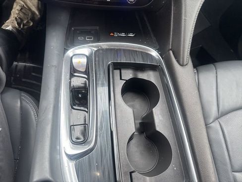 Used 2023 Buick Enclave Essence image 22
