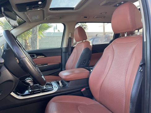 Used 2024 Kia Carnival SX Prestige image 14