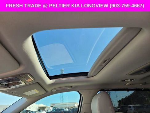 Used 2025 Kia Telluride SX FWD image 16