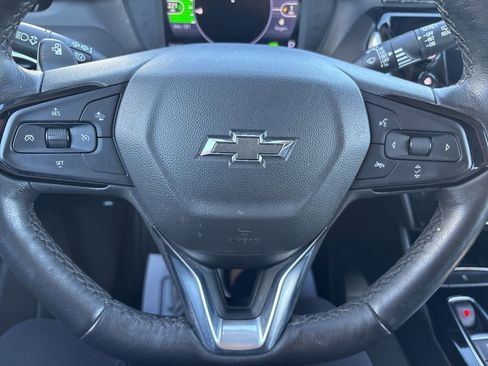 Used 2022 Chevrolet Bolt EUV LT w/ Comfort Package image 28