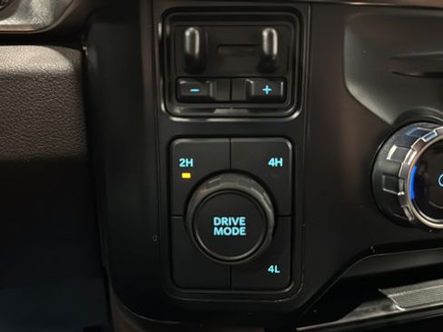 Used 2024 Ford F350 King Ranch AWD/4WD image 37