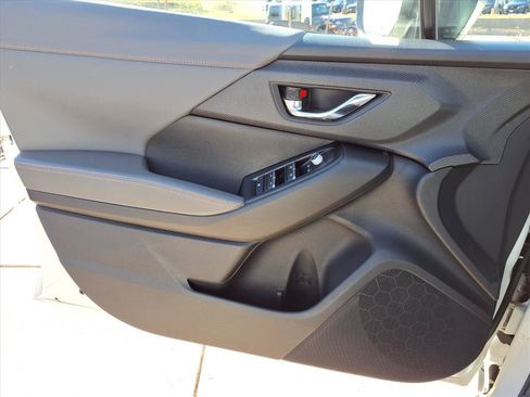 Certified 2025 Subaru Crosstrek 2.5i Limited w/ Crosstrek Mirror Package image 15