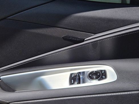 Used 2025 Chevrolet Corvette Stingray Coupe w/ 1LT RWD image 19