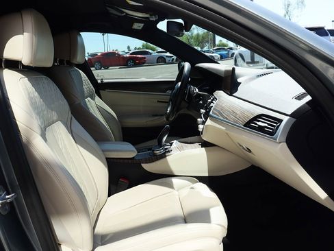Used 2019 BMW 540i xDrive w/ M Sport Package AWD/4WD image 38