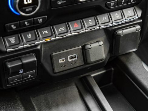 Used 2023 Chevrolet Silverado 3500 High Country w/ Z71 Off-Road Package image 30