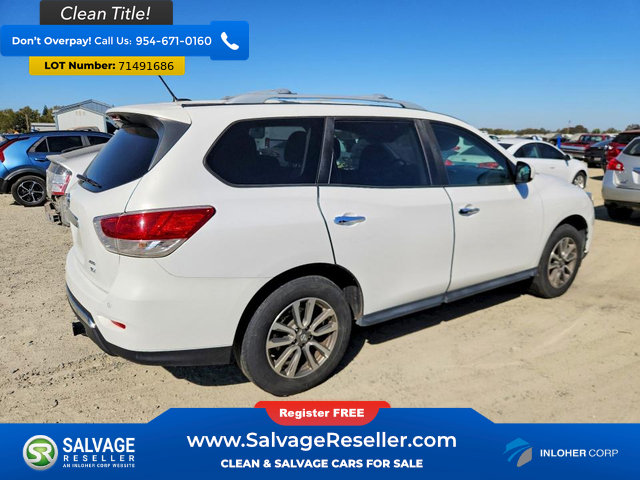 Used 2013 Nissan Pathfinder SV AWD/4WD image 4