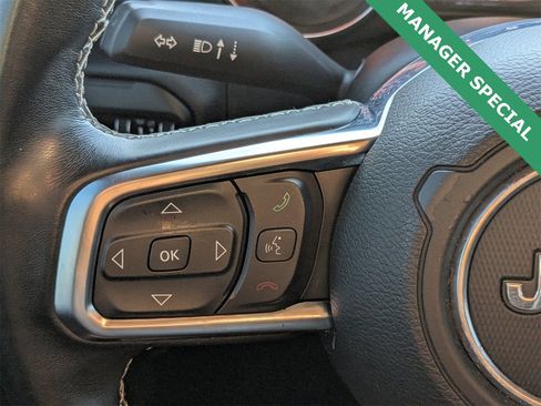 Used 2020 Jeep Wrangler Unlimited Sahara image 27