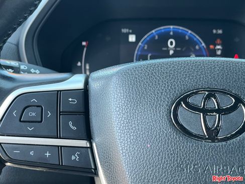 Certified 2024 Toyota Grand Highlander FWD image 23