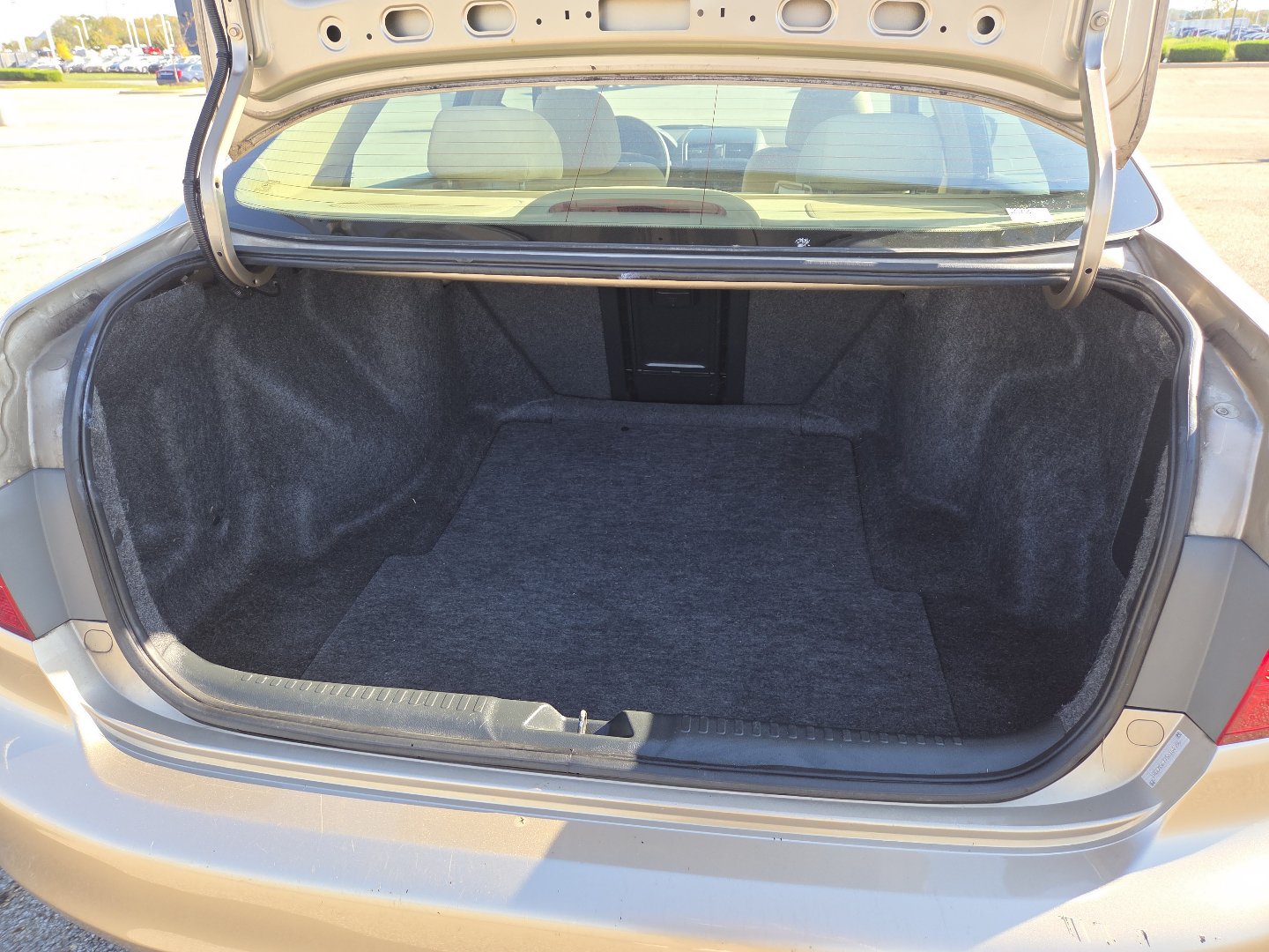 Used 2005 Honda Accord EX image 17