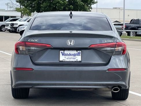 Used 2024 Honda Civic Sport image 5