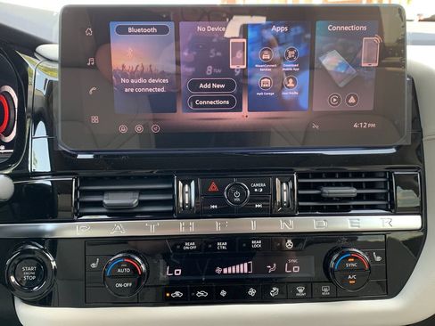 New 2026 Nissan Pathfinder SL w/ SL Premium Package FWD image 14