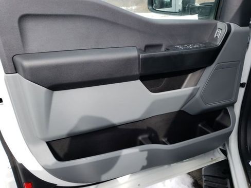 New 2025 Ford F550 4x4 Supercab Super Duty image 13