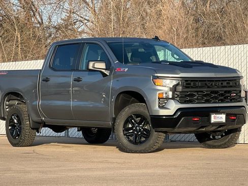 New 2026 Chevrolet Silverado 1500 Custom Trail Boss AWD/4WD image 2
