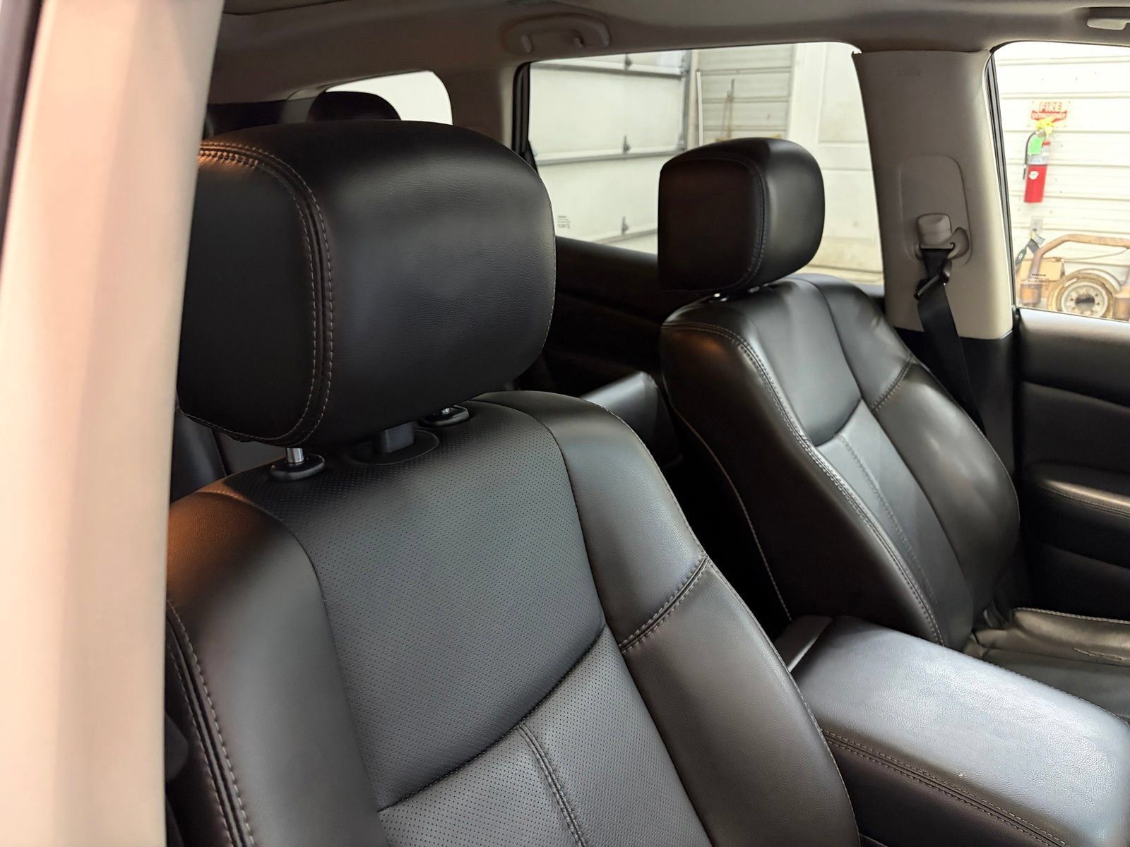 Used 2014 Nissan Pathfinder Platinum w/ Platinum Premium Package AWD/4WD image 26