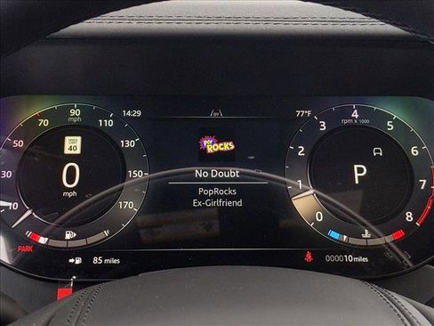 New 2025 Land Rover Range Rover Long Wheelbase SE image 11