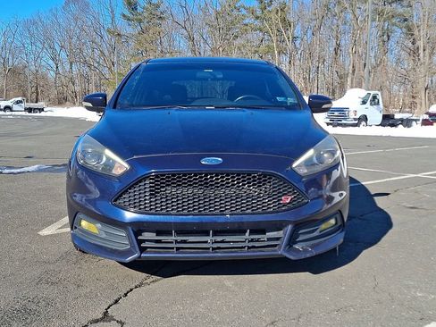 Used 2016 Ford Focus ST w/ Equipment Group 402A image 5