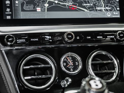 Used 2020 Bentley Continental GT image 30