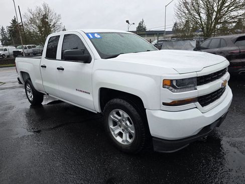 Used 2016 Chevrolet Silverado 1500 Custom w/ Custom Convenience Package image 7