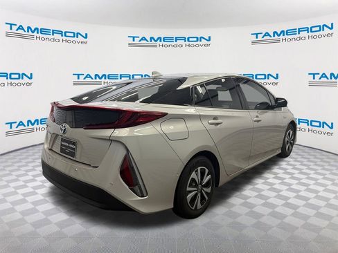 Used 2018 Toyota Prius Prime Advanced image 5