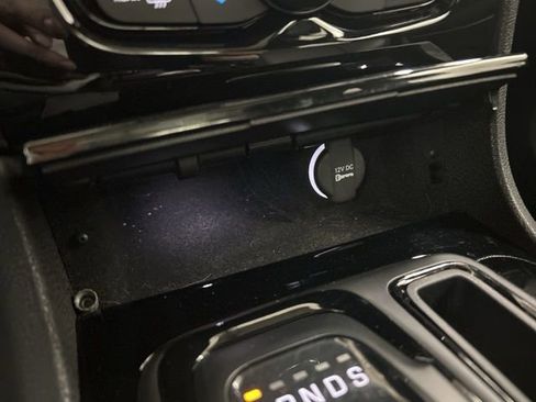 Used 2023 Chrysler 300 S w/ Comfort Group image 21