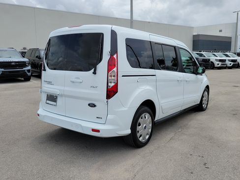 Used 2023 Ford Transit Connect XLT FWD image 5