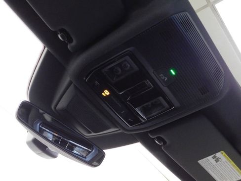 Used 2026 Volkswagen Golf image 79