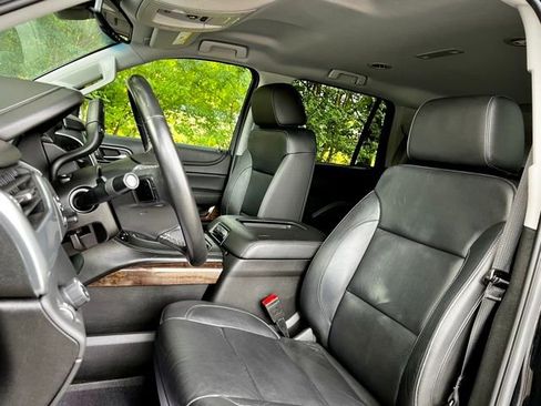 Used 2018 Chevrolet Tahoe LT w/ LT Midnight Edition image 16