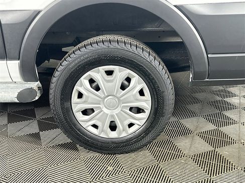 Used 2024 Ford Transit 250 Low Roof w/ Exterior Upgrade Package image 33