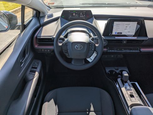 New 2026 Toyota Prius Plug-In Hybrid FWD image 17